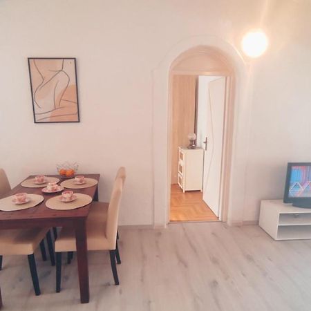Parentium Apartment Пореч Екстер'єр фото