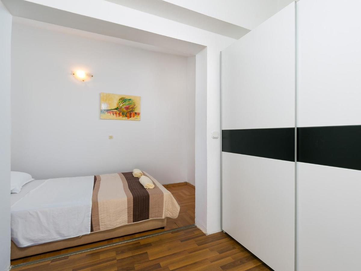 Parentium Apartment Пореч Екстер'єр фото